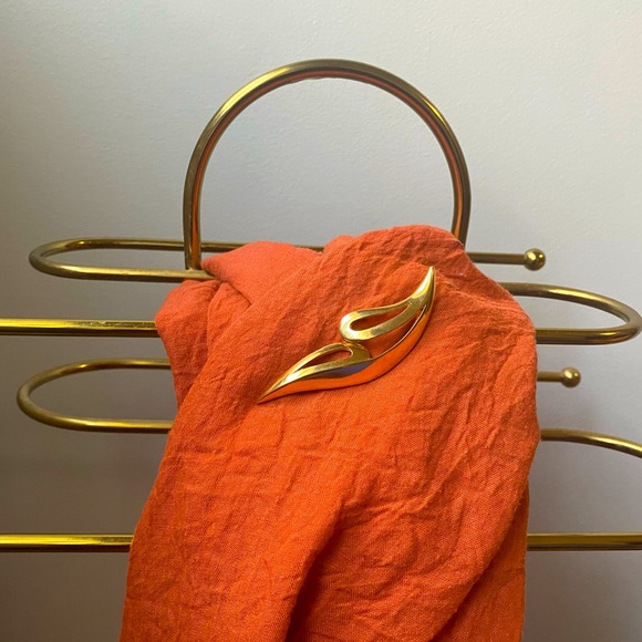 1960’s Vintage Gold Plated Keys Brooch. - Picture 5 of 7